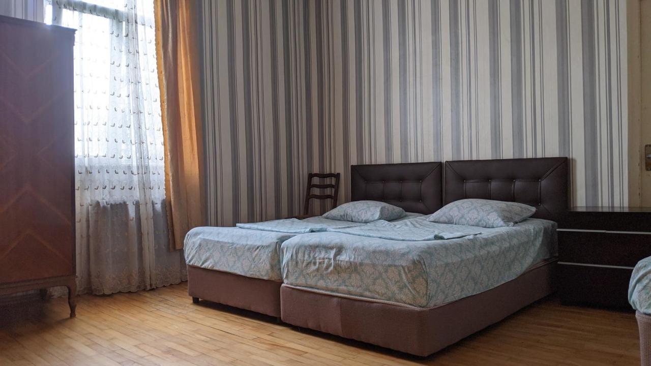 Medea'S Guest House Μπατούμι Εξωτερικό φωτογραφία