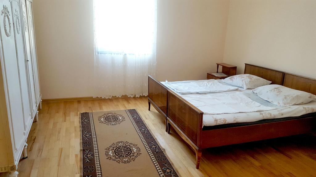 Medea'S Guest House Μπατούμι Εξωτερικό φωτογραφία